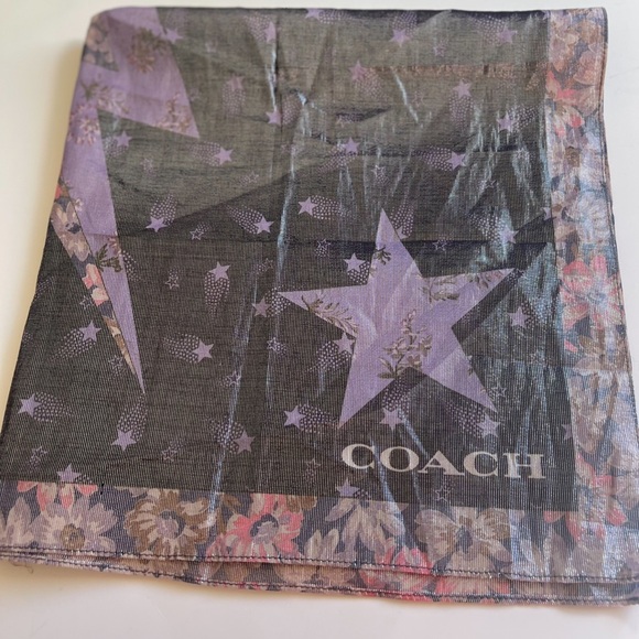 New Coach spun gold scarves - Picture 5 of 5